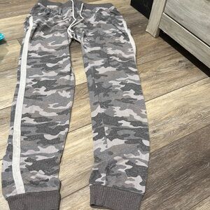 Girls joggers